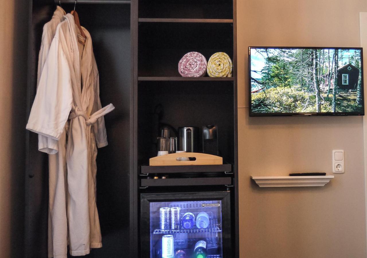 Comfort And Style In City Center With Ensuite Bathroom On Schaafenstrasse Köln Exteriör bild